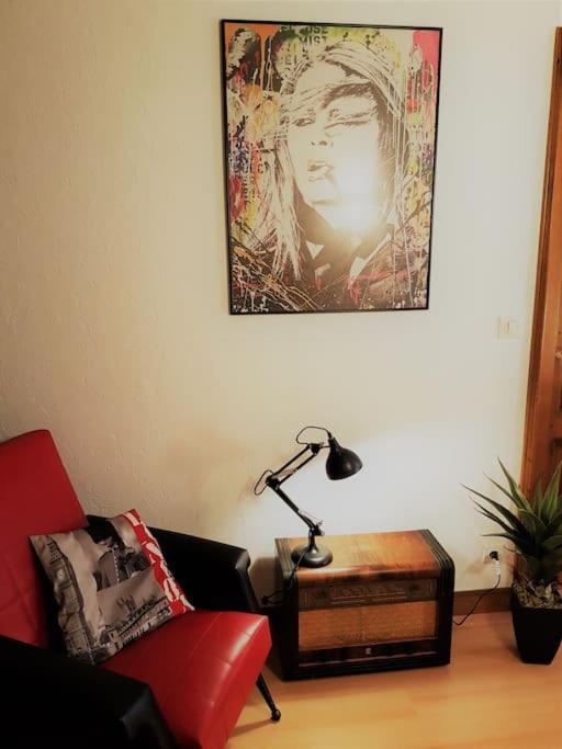 Nature, Charme, Confort, Avec Netflix Et Ps4 Lutzelbourg Luaran gambar